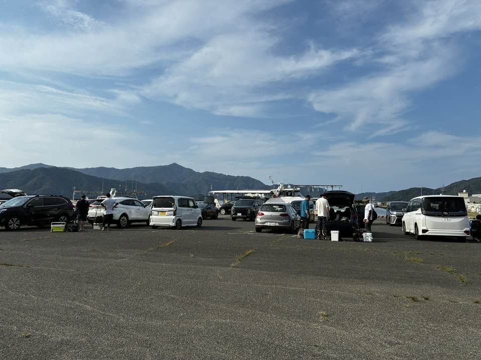 雲丸の駐車場